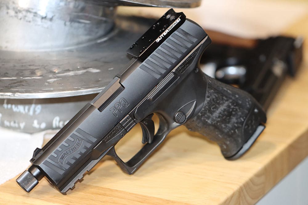 Outerimpact Universal Red Dot Adapter für Walther PPQ Pistolen M.R.A.